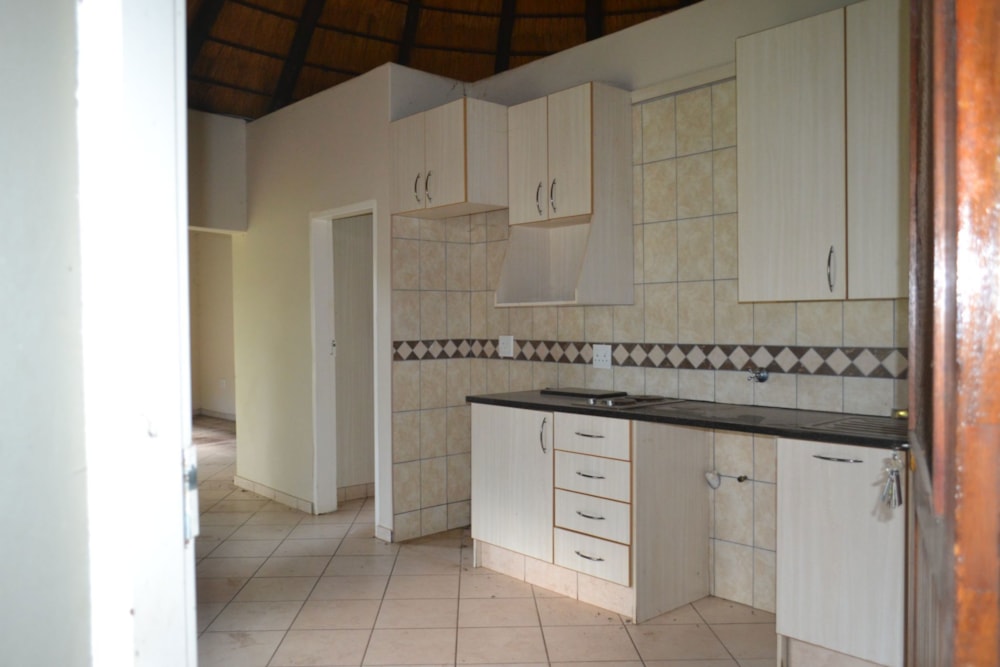 Garden retirement home for sale in Mookgopong (Naboomspruit) - 1MDM1698882