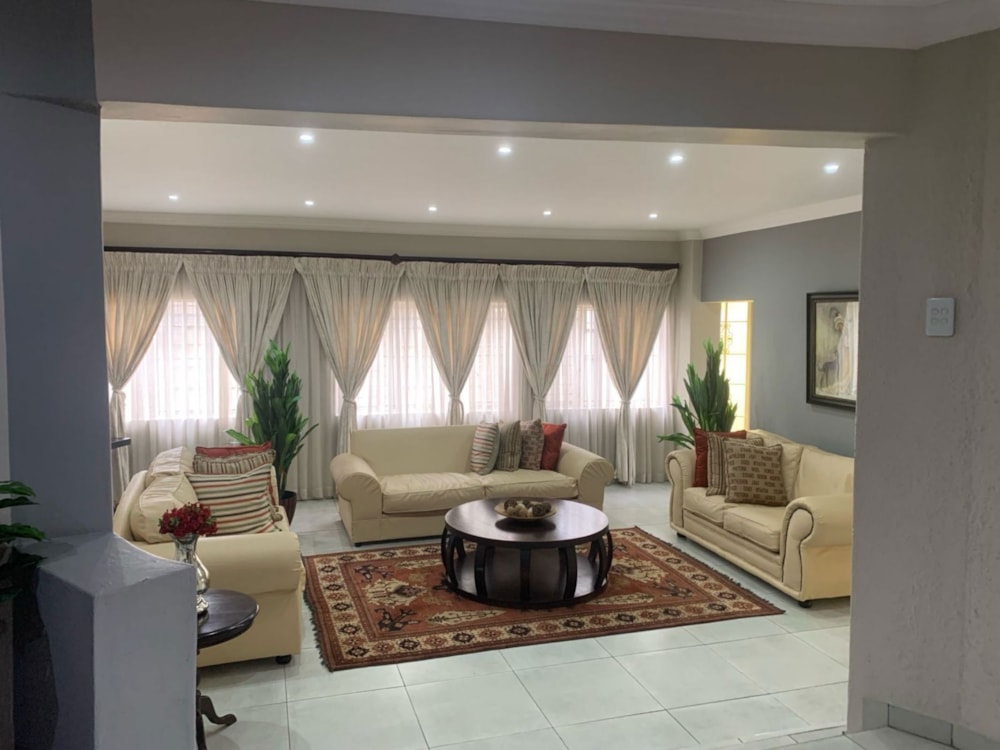 Bed & breakfast for sale in Klipfontein , Witbank, eMalahleni - 1WD1698142 Bed & breakfast for sale in Klipfontein , Witbank, eMalahleni - 1WD1698142