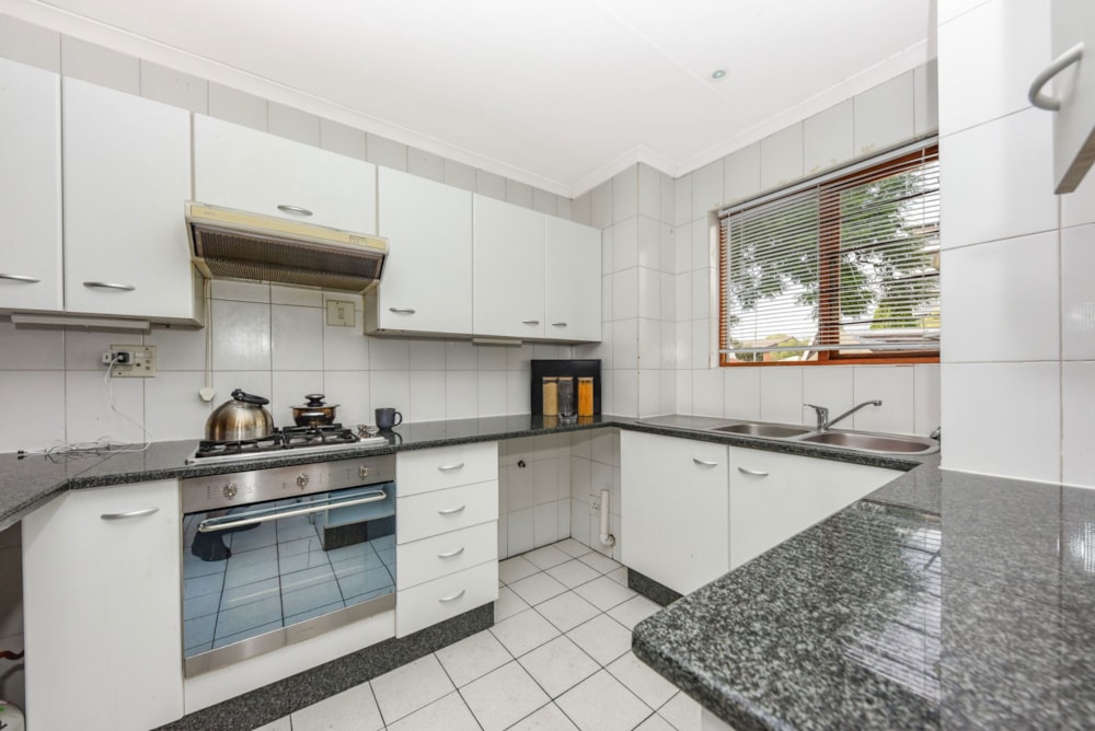 Apartment for sale in Sunninghill Gardens - FW1712404