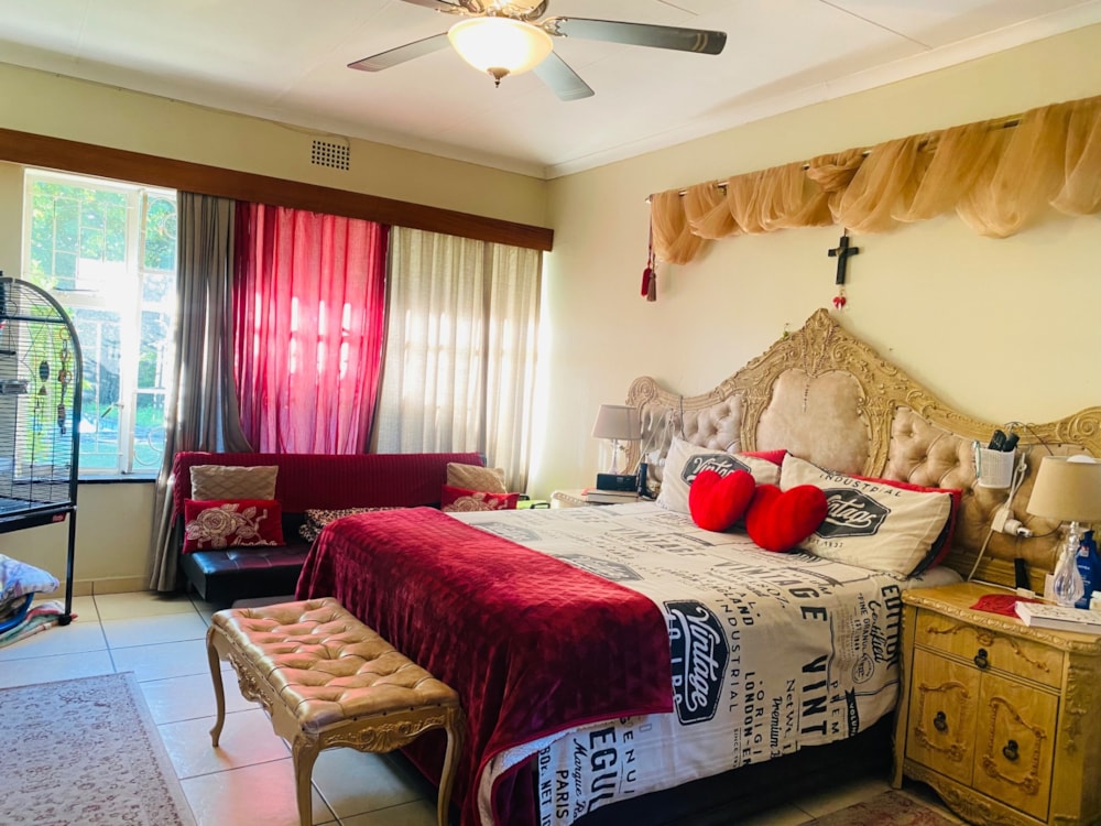 House for sale in Arbor Park, Newcastle - 1NW1698327