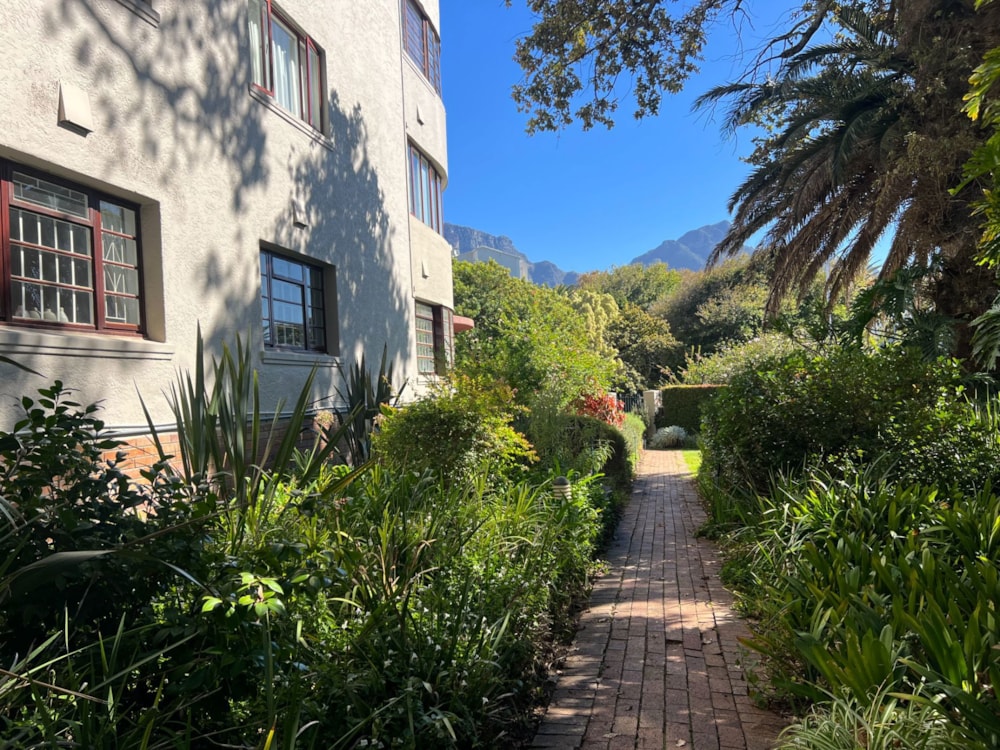 Apartment to rent in Kenilworth, Cape Town - RBL1725258