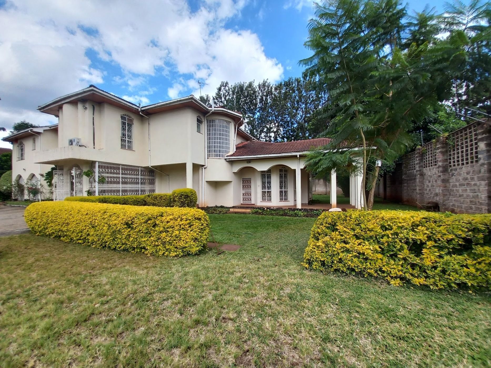 Commercial office let in Karen, Kenya - 3KE1698508