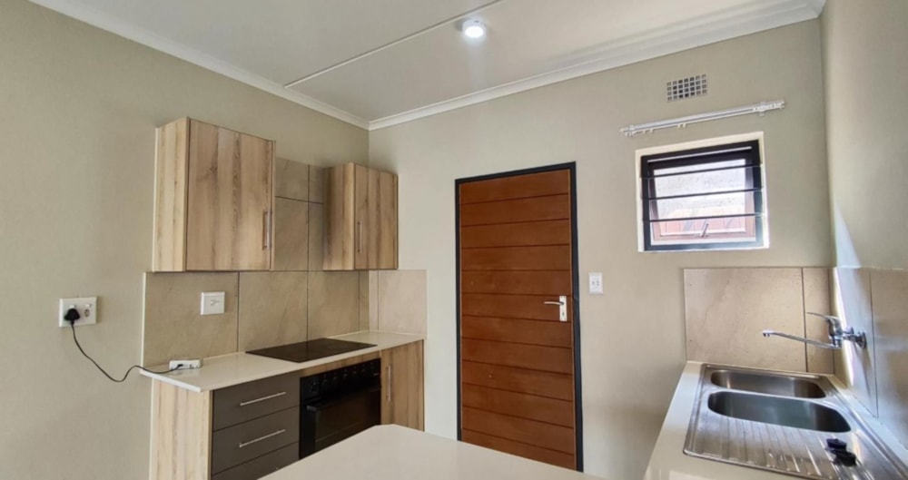 Double-storey house for sale in Albertsdal - 1GV1698703