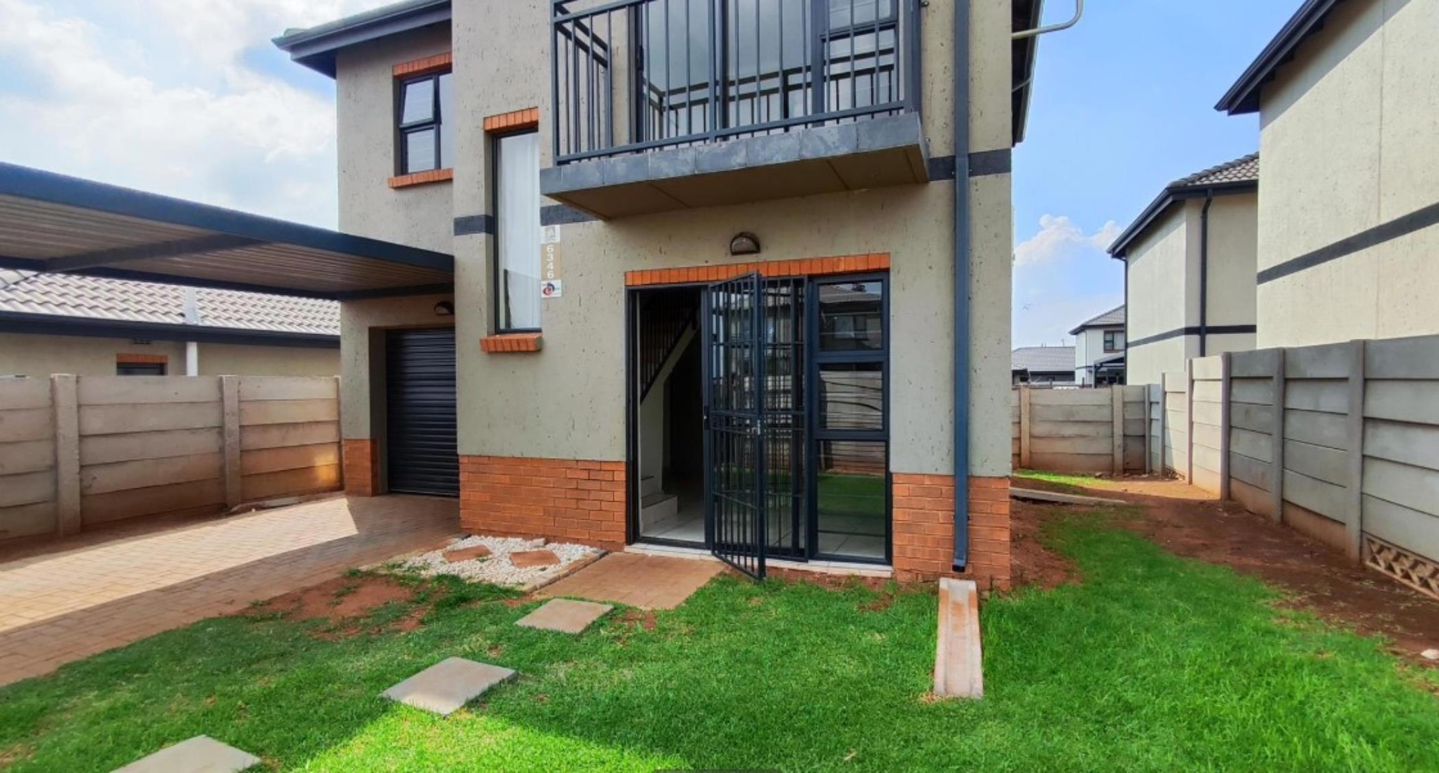 Double-storey house for sale in Albertsdal - 1GV1698703