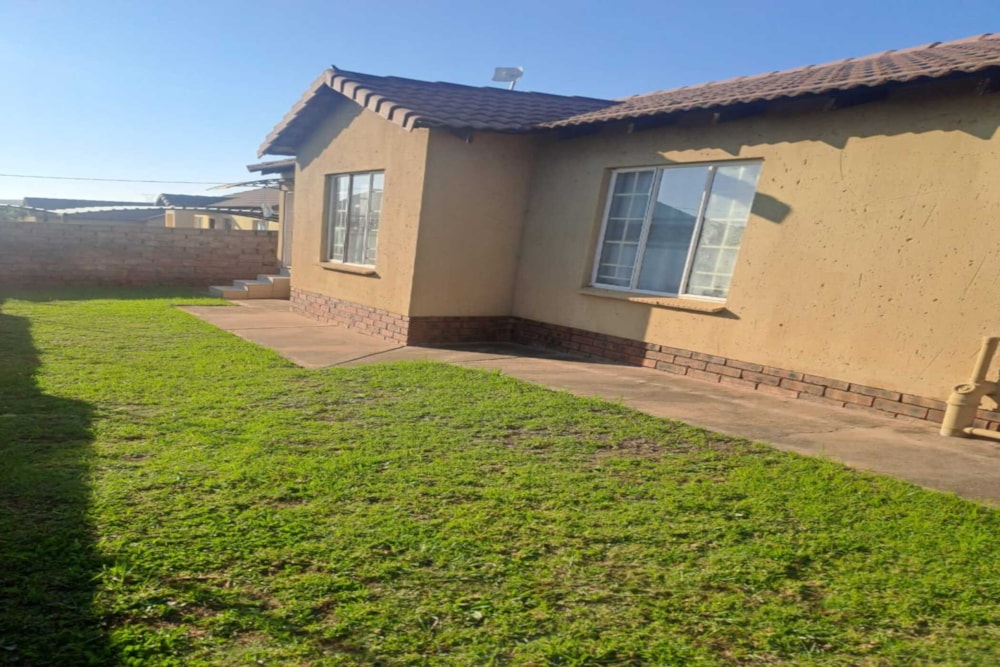 House for sale in Hlalamnandi - 1MD1698683