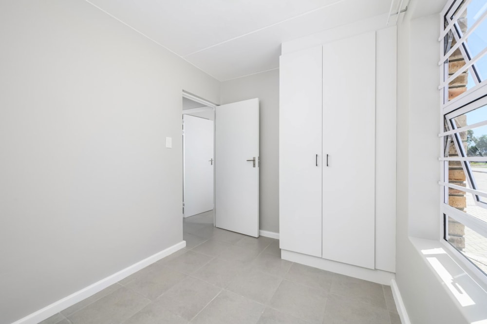 Apartment for sale in Fairview, Port Elizabeth, Gqeberha - 1PLZ1698702 Apartment for sale in Fairview, Port Elizabeth, Gqeberha - 1PLZ1698702