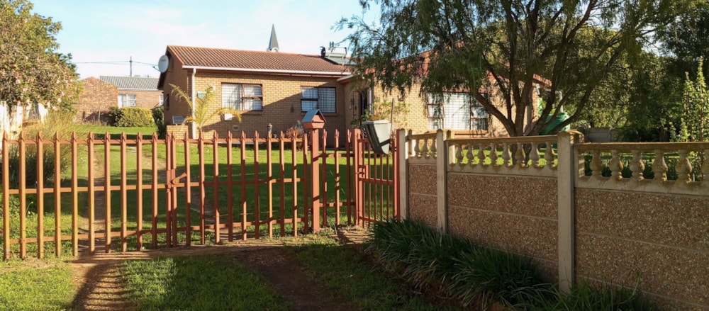 House for sale in Albertinia - 1SR1698819