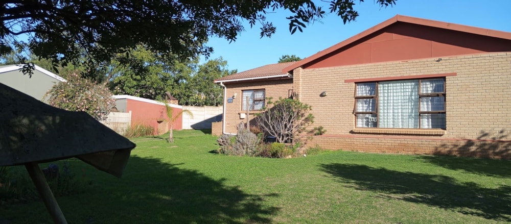 House for sale in Albertinia - 1SR1698819