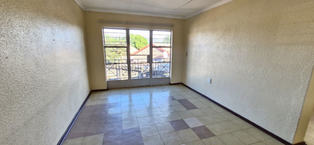 Apartment to rent in Rustenburg North - 1RU1698792