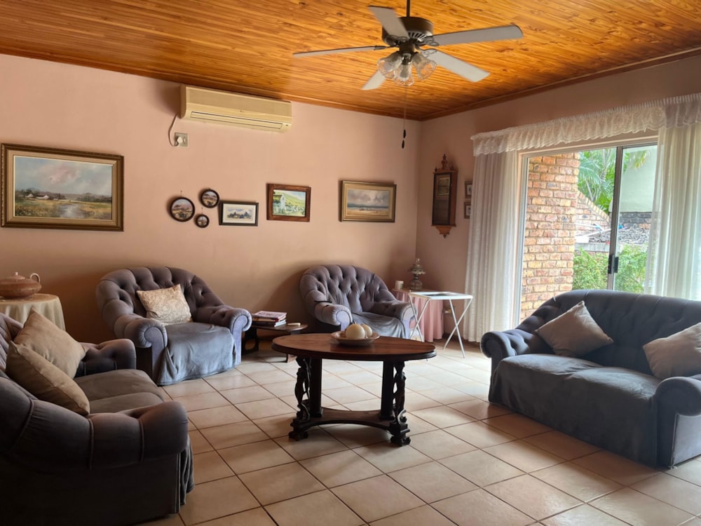 House for sale in Hoedspruit - 1HS1698734 House for sale in Hoedspruit - 1HS1698734