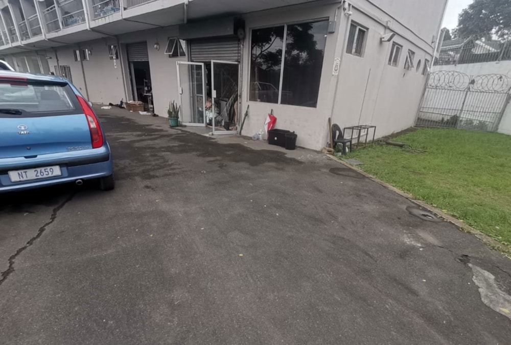 Commercial retail property for sale in Verulam - 1DA1698765