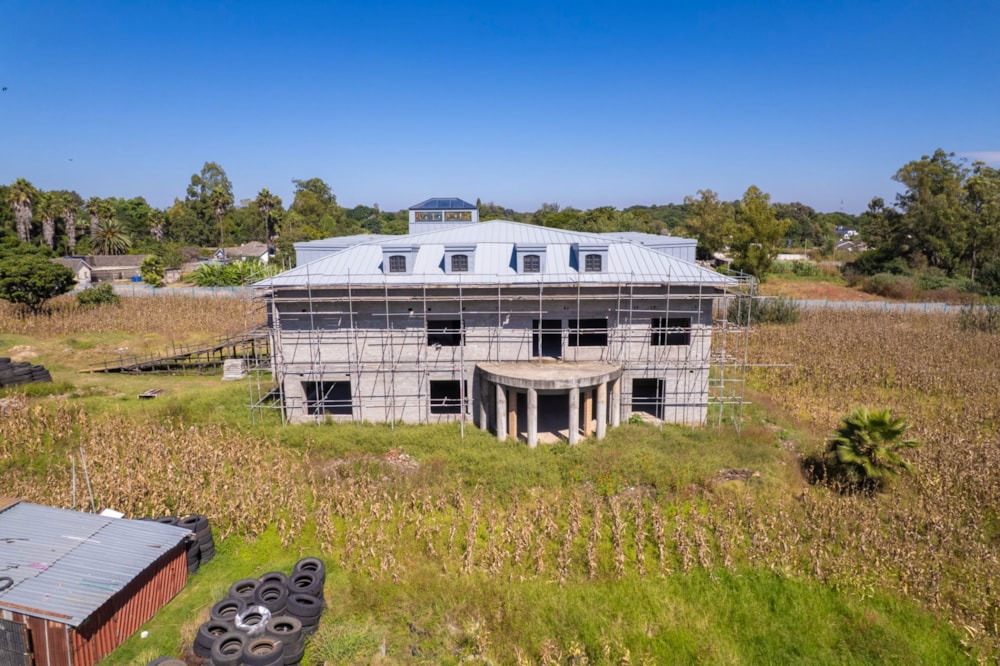 Multi-storey house for sale in Hatfield, Zimbabwe - 3ZB1698763