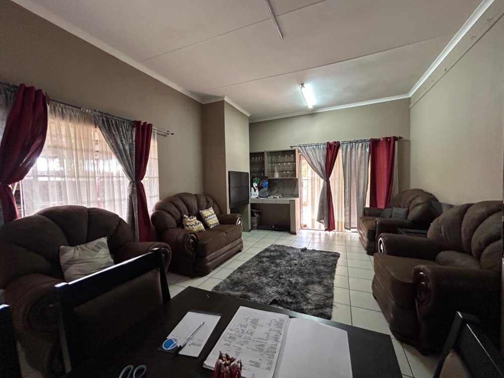 House for sale in De Beers - 1KJ1698826
