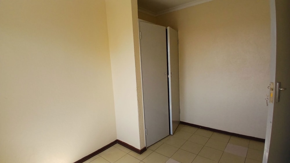 Apartment to rent in Tlhabane - 1RU1698865 Apartment to rent in Tlhabane - 1RU1698865