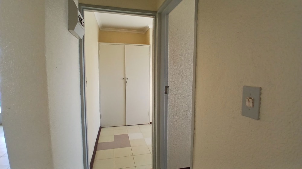 Apartment to rent in Tlhabane - 1RU1698865 Apartment to rent in Tlhabane - 1RU1698865