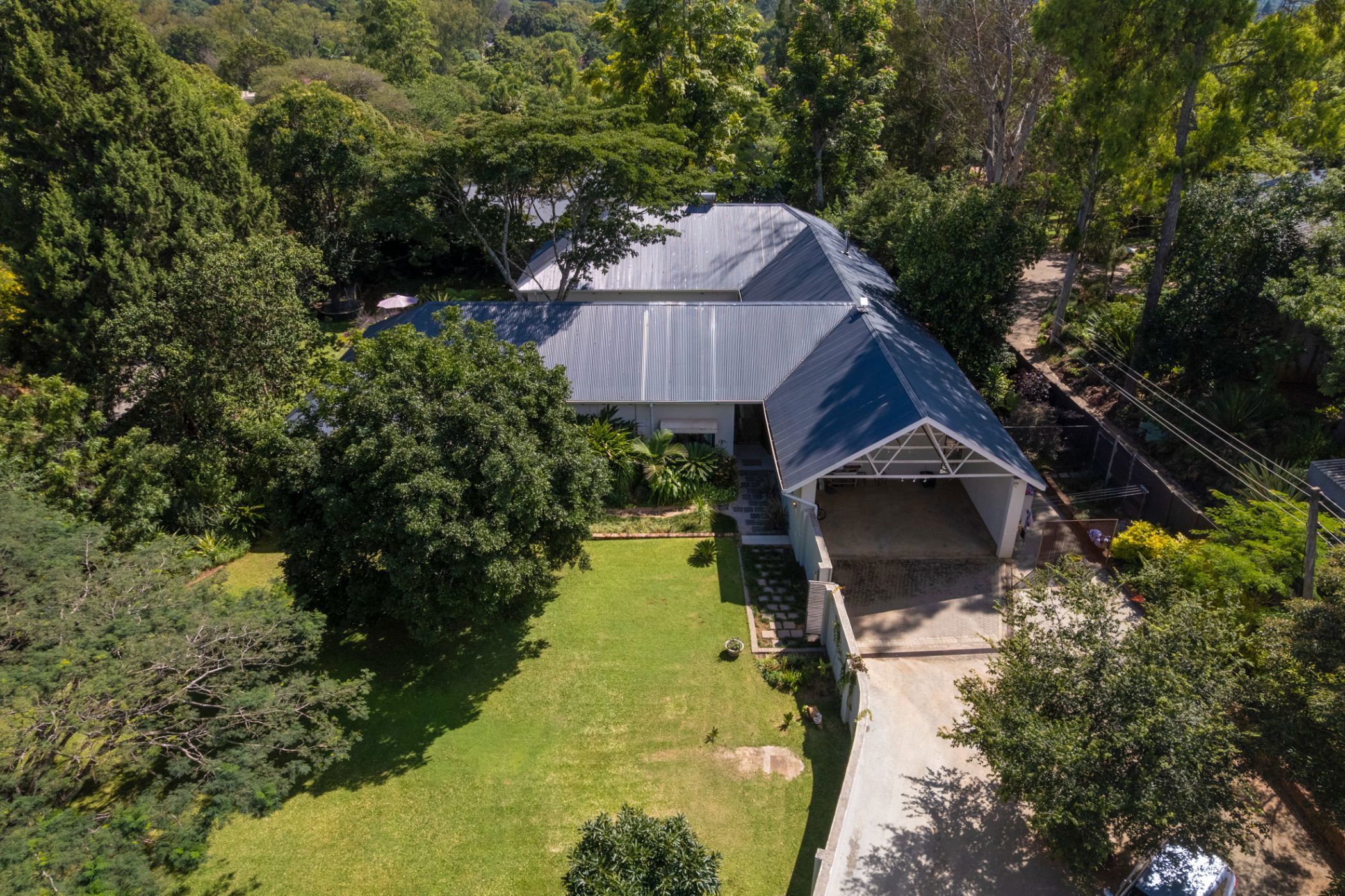 House for sale in Borrowdale, Zimbabwe - 3ZB1698874