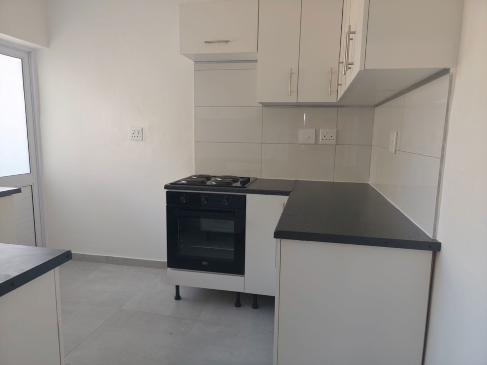 Apartment let in Kenilworth, Cape Town - RBL1704116 Apartment let in Kenilworth, Cape Town - RBL1704116