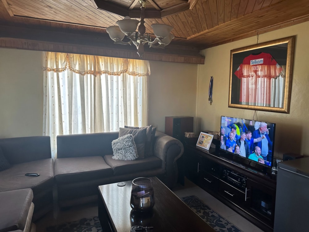 House sold in Selosesha - 1BX1698920