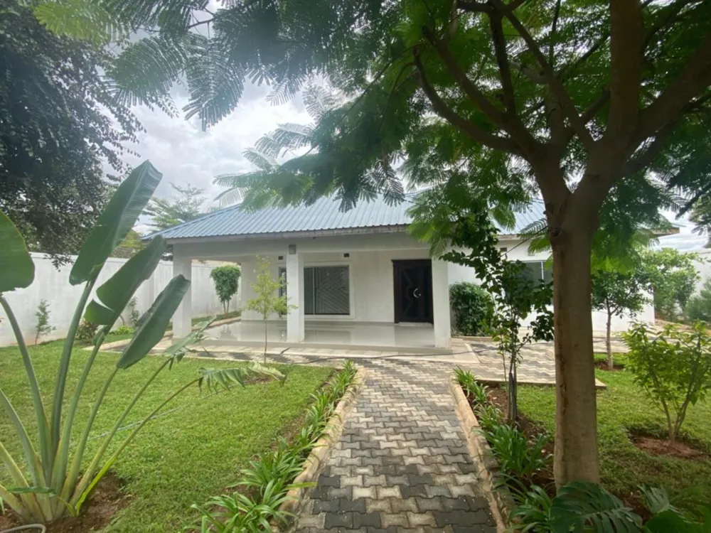 Single-storey house for sale in Silverest, Zambia - 3ZA1698942