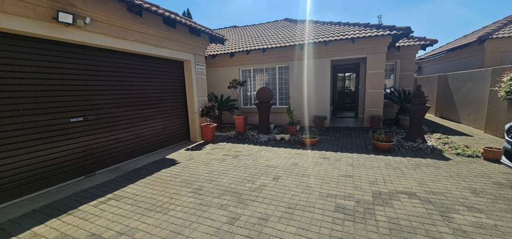 Townhouse for sale in Duncanville - 1VT1699032