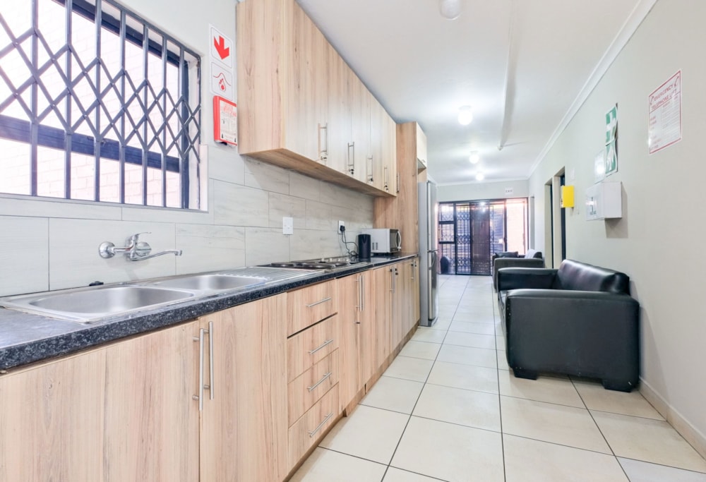 Double-storey house sold in Pimville - RDT1699050 Double-storey house sold in Pimville - RDT1699050