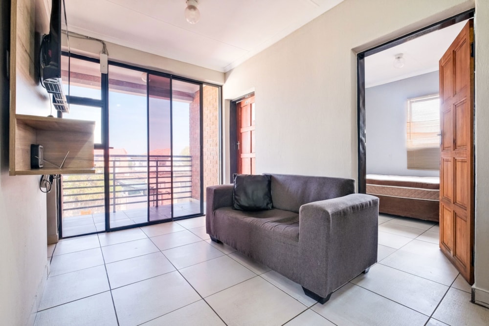 Double-storey house sold in Pimville - RDT1699050 Double-storey house sold in Pimville - RDT1699050