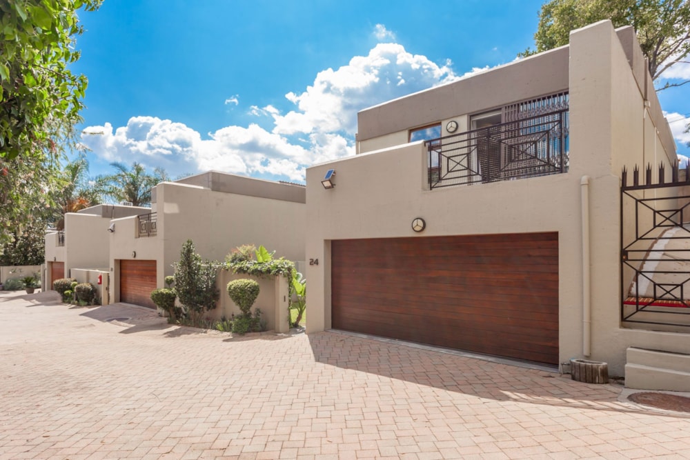 Double-storey cluster let in Craighall - JBL1700104 Double-storey cluster let in Craighall - JBL1700104