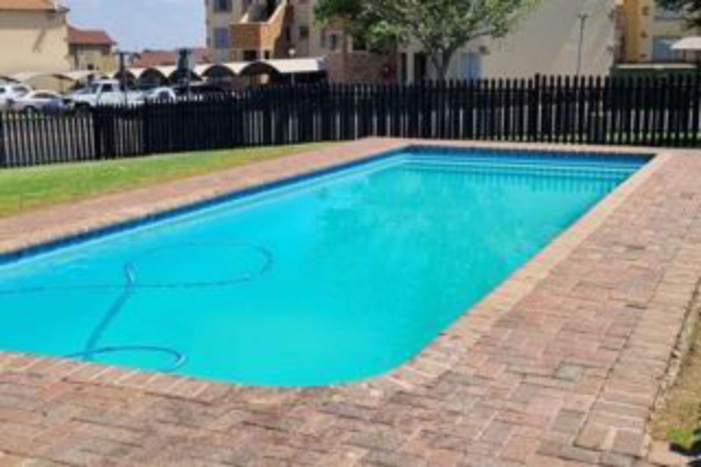 Security complex home for sale in Reyno Ridge - 1WD1699033 Security complex home for sale in Reyno Ridge - 1WD1699033