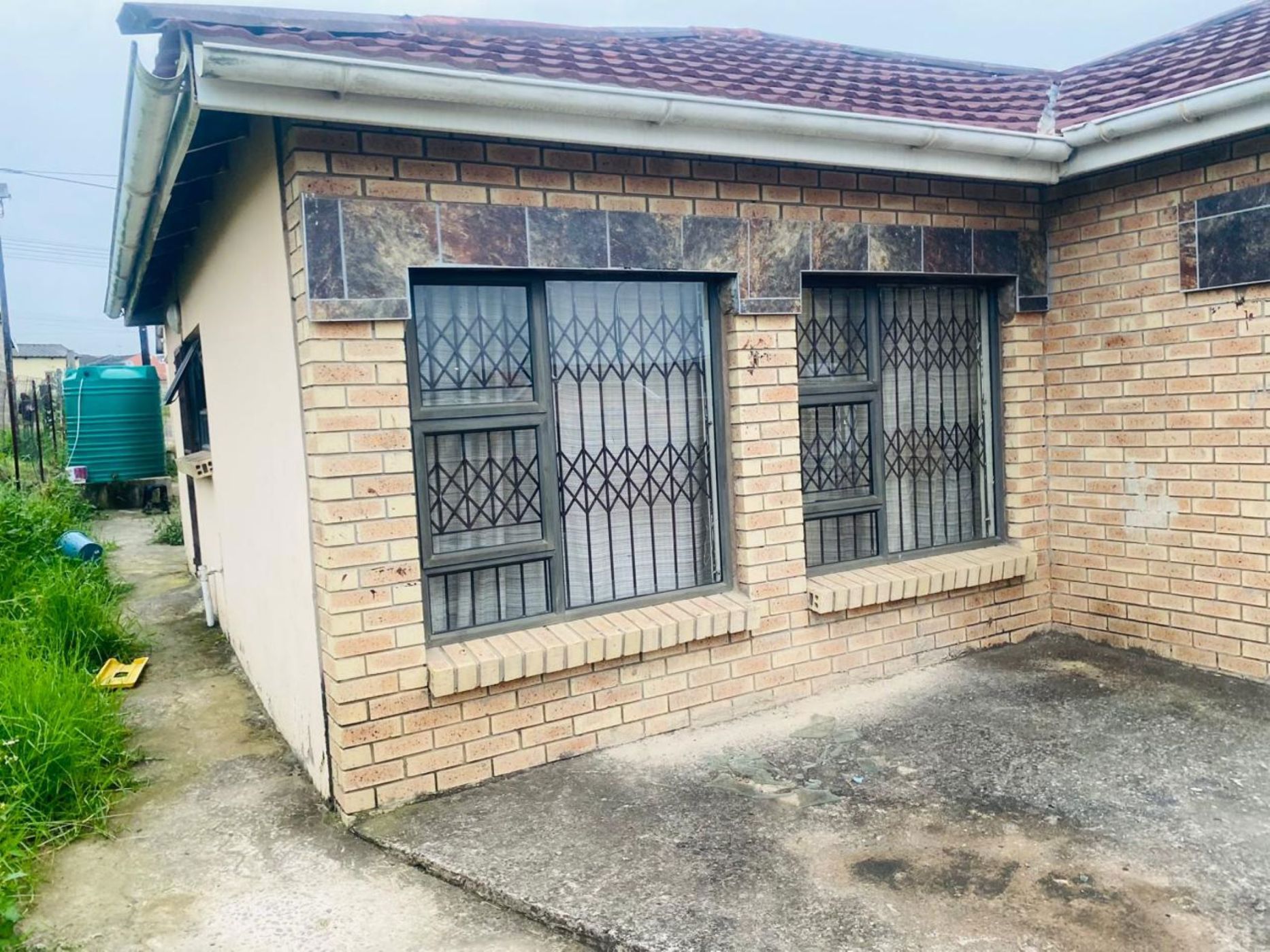 House for sale in Ikwezi - 1MH1699046