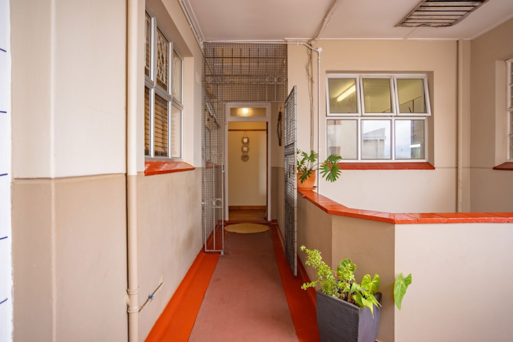 Apartment sold in Glenwood, Durban - 1DA1699321 Apartment sold in Glenwood, Durban - 1DA1699321