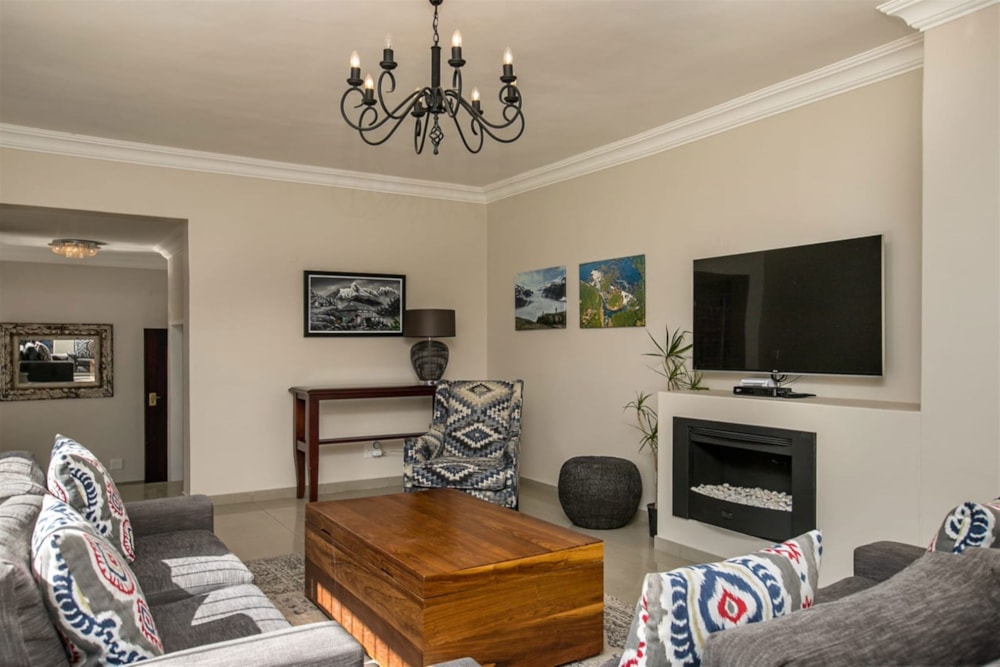 Townhouse sold in Sandown, Sandton - HP1699189 Townhouse sold in Sandown, Sandton - HP1699189