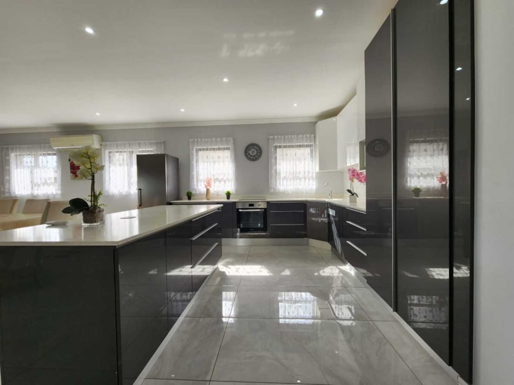 House to rent in Meer en See - 1RY1699194