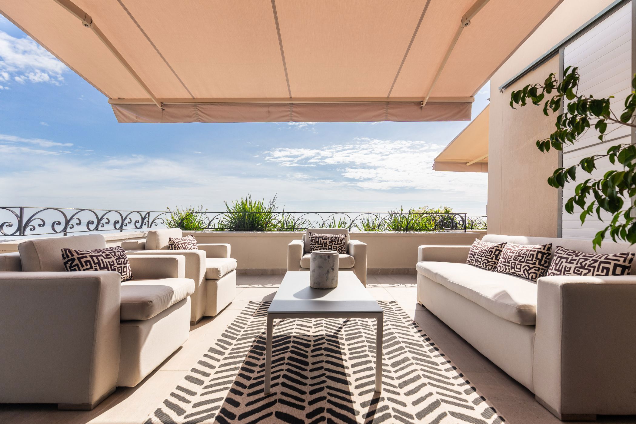 Apartment for sale in Green Point, Cape Town - AS1697063