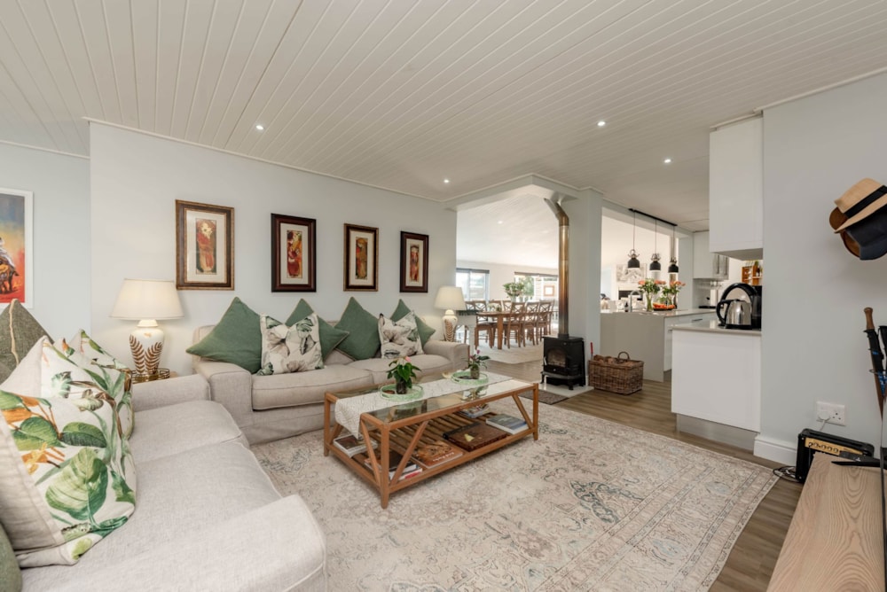 House to rent in The Heads, Knysna - 1KG1698714 House to rent in The Heads, Knysna - 1KG1698714