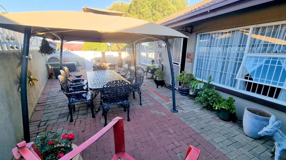 Townhouse sold in Uitsig, Bloemfontein - 1BX1697502 Townhouse sold in Uitsig, Bloemfontein - 1BX1697502