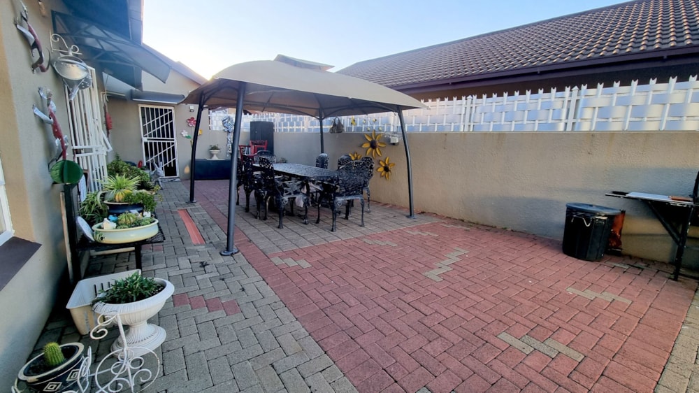 Townhouse sold in Uitsig, Bloemfontein - 1BX1697502 Townhouse sold in Uitsig, Bloemfontein - 1BX1697502