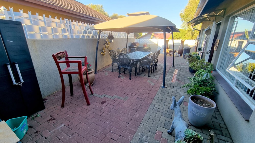 Townhouse sold in Uitsig, Bloemfontein - 1BX1697502 Townhouse sold in Uitsig, Bloemfontein - 1BX1697502