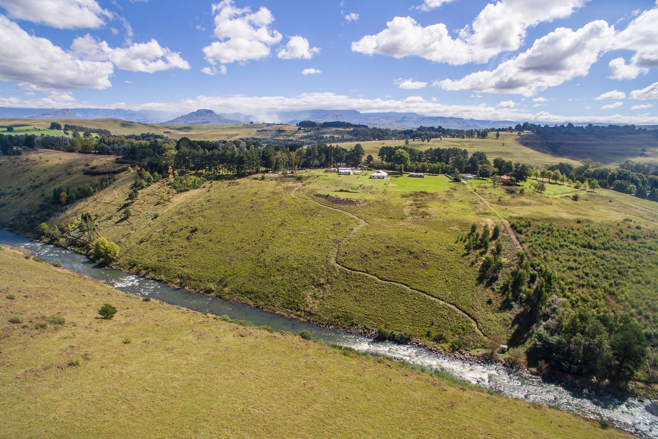 Smallholding sold in Underberg - 1UB1697444