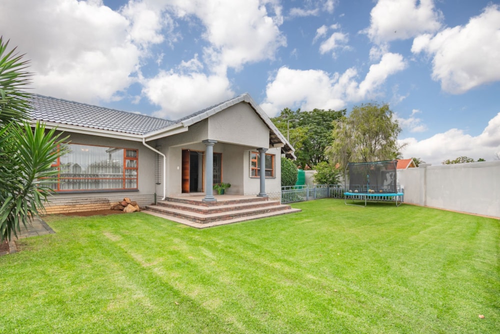 House for sale in Farrarmere - EN1697256 House for sale in Farrarmere - EN1697256