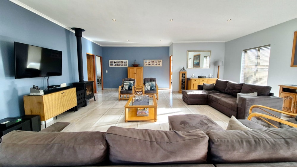 Security estate home let in Zevenzicht - 1KV1697312 Security estate home let in Zevenzicht - 1KV1697312