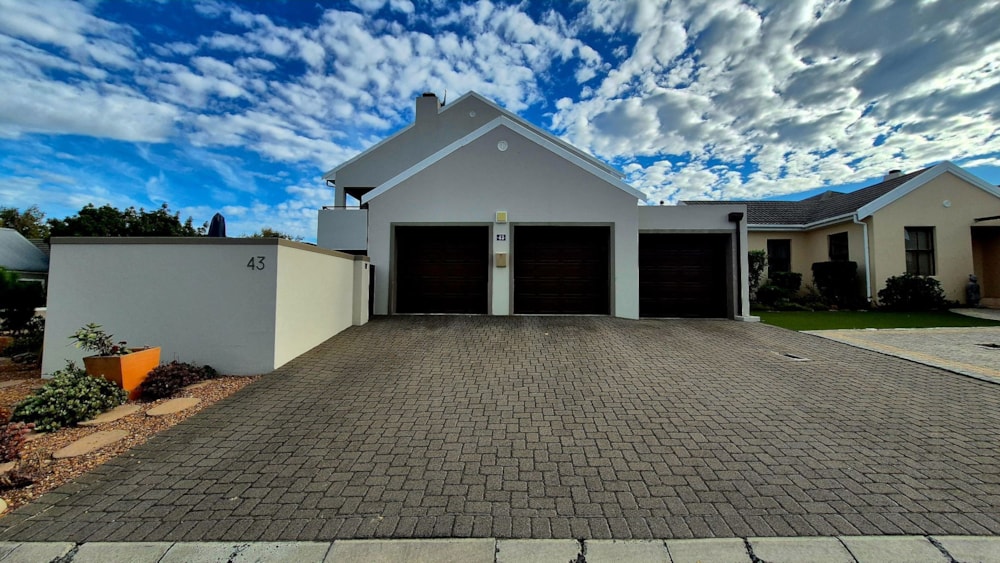 Security estate home let in Zevenzicht - 1KV1697312 Security estate home let in Zevenzicht - 1KV1697312