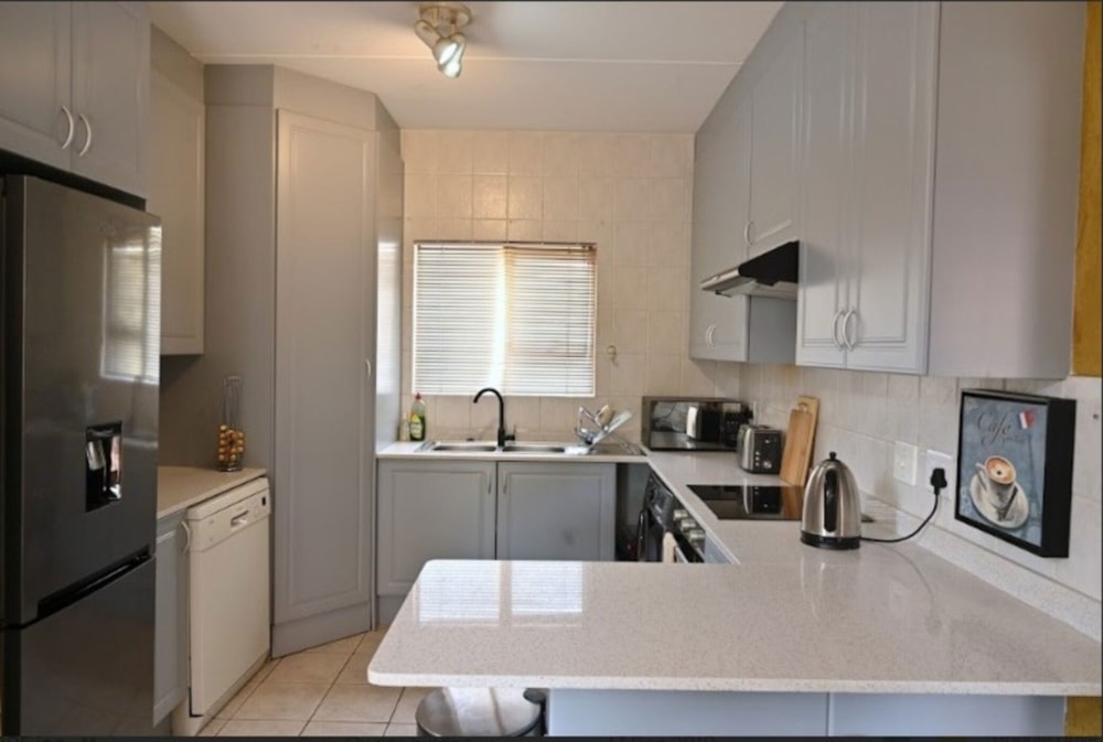 Loft let in Pineslopes - FYL1697516 Loft let in Pineslopes - FYL1697516