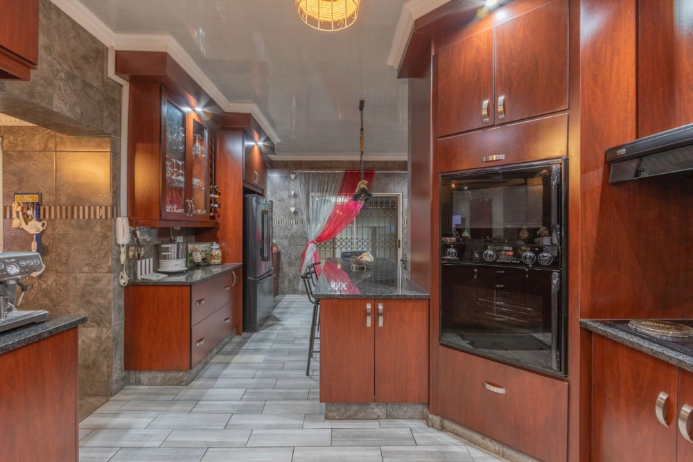 House for sale in Brenthurst - 1BJ1697340 House for sale in Brenthurst - 1BJ1697340