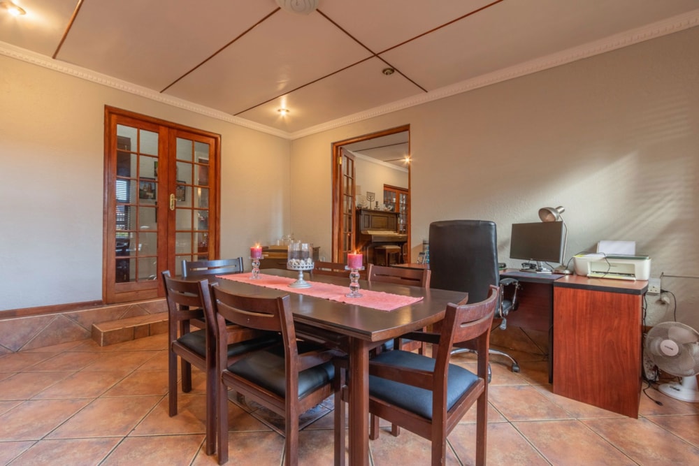 House for sale in Brenthurst - 1BJ1697340 House for sale in Brenthurst - 1BJ1697340