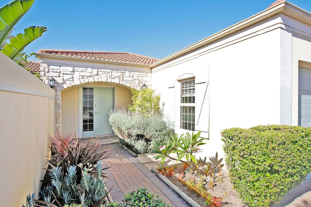 Security estate home sold in Century City - 1TV1697875