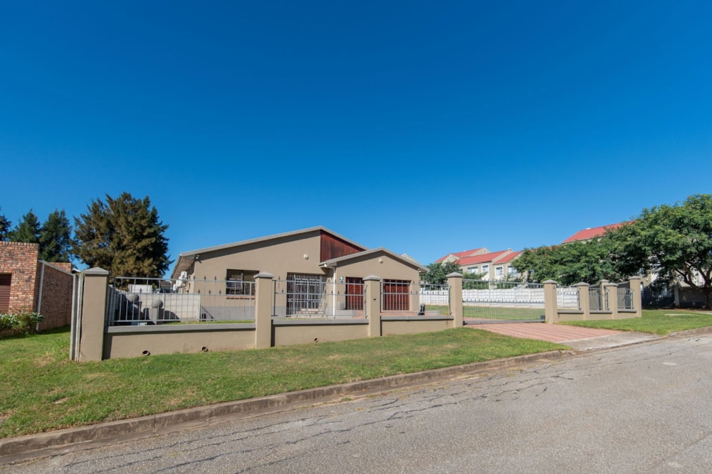 House for sale in Winterhoek Park - 1UK1695256