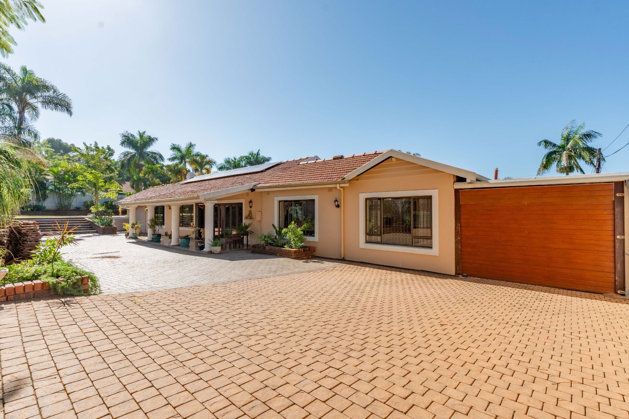 Single-storey house sold in Glenashley - 1ND1698752