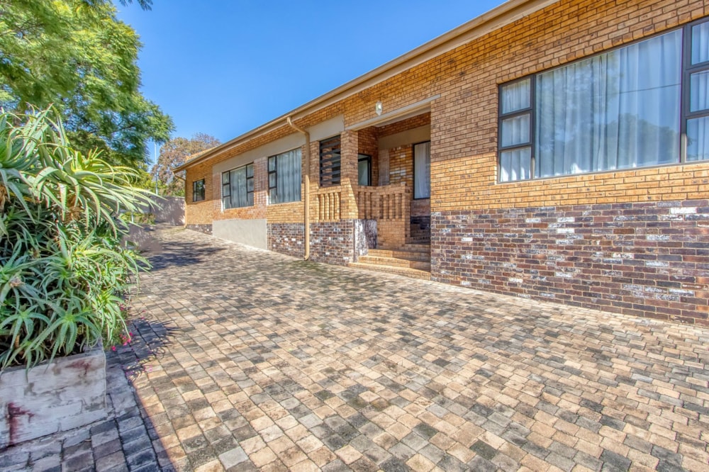 House for sale in Emmarentia - GRE1698968 House for sale in Emmarentia - GRE1698968