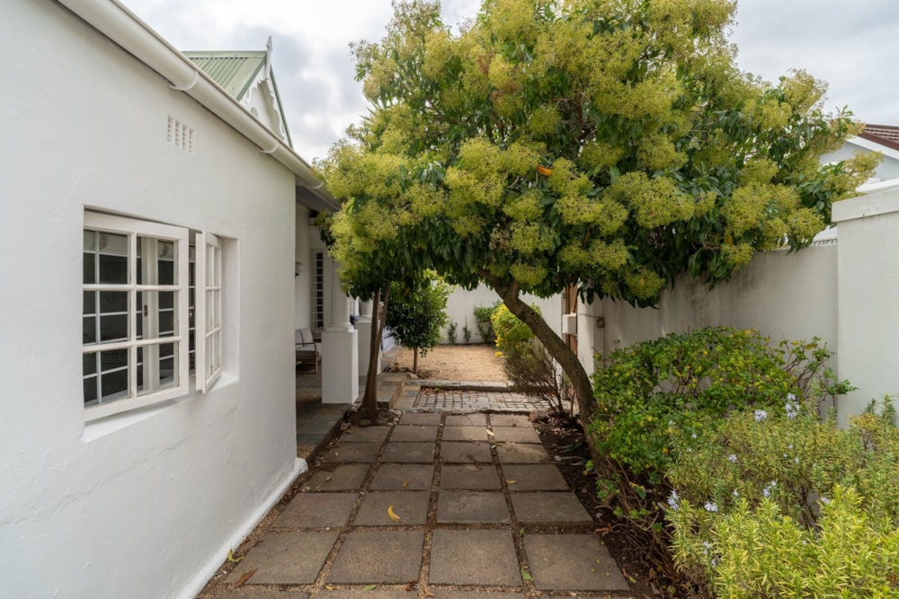 House sold in Claremont, Cape Town - KW1697307 House sold in Claremont, Cape Town - KW1697307