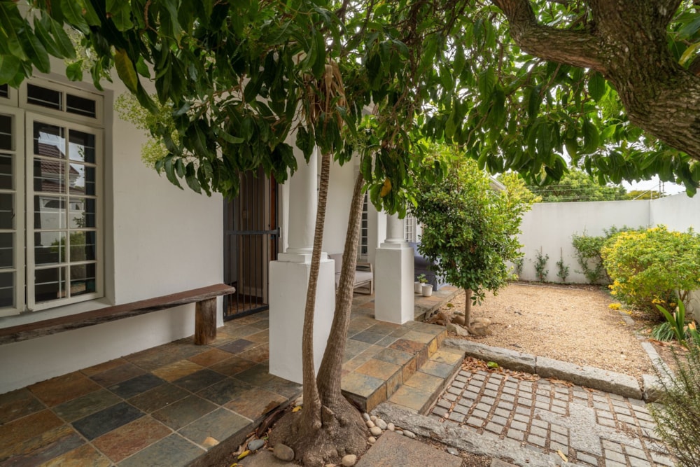 House sold in Claremont, Cape Town - KW1697307 House sold in Claremont, Cape Town - KW1697307